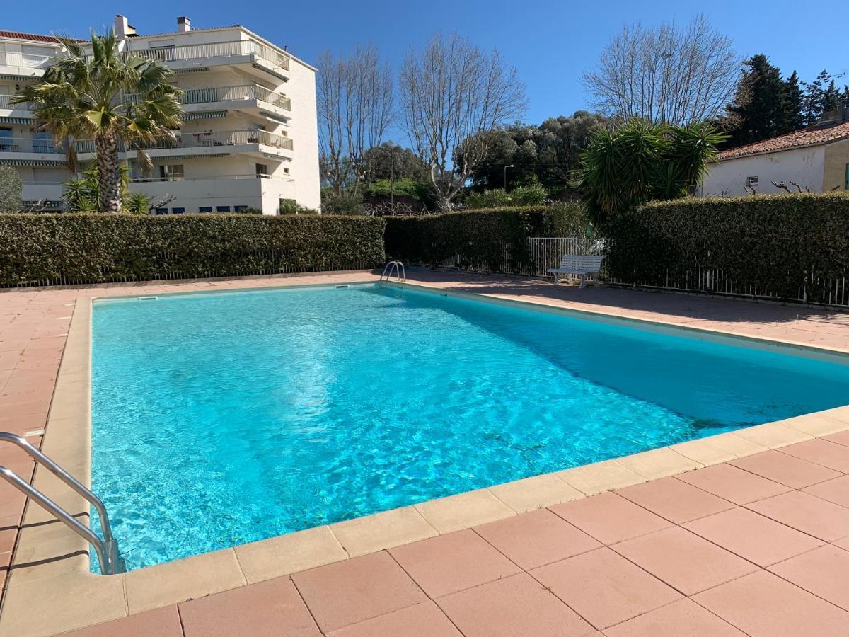 Studio De Standing Climatise, Avec Piscine, Proche De La Mer Fréjus Exteriér fotografie