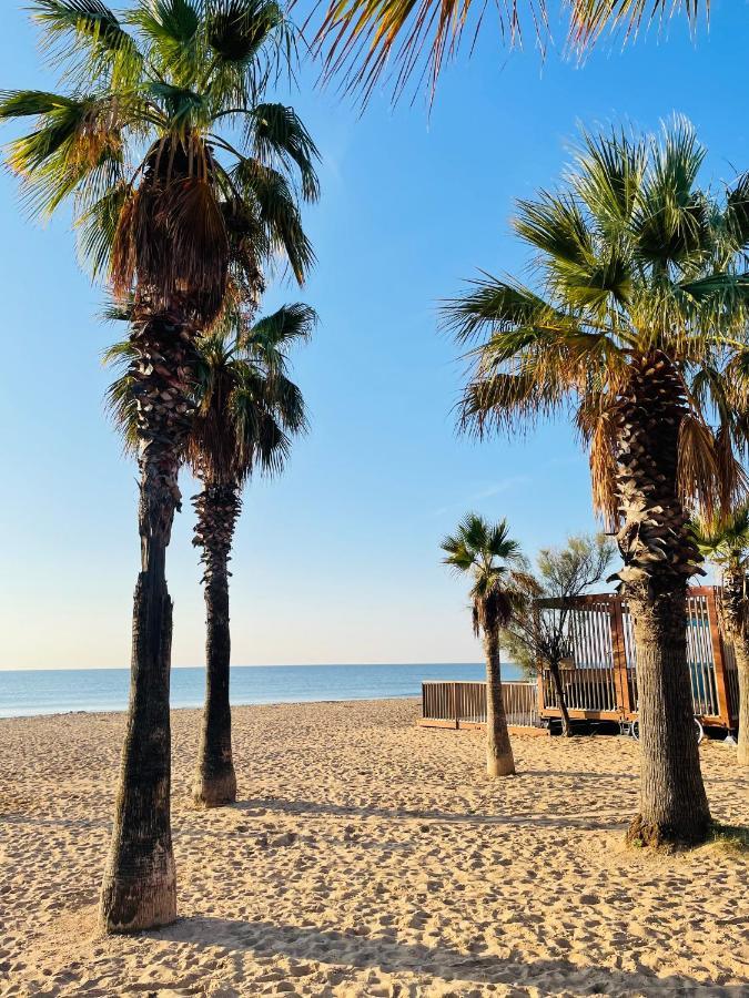Studio De Standing Climatise, Avec Piscine, Proche De La Mer Fréjus Exteriér fotografie
