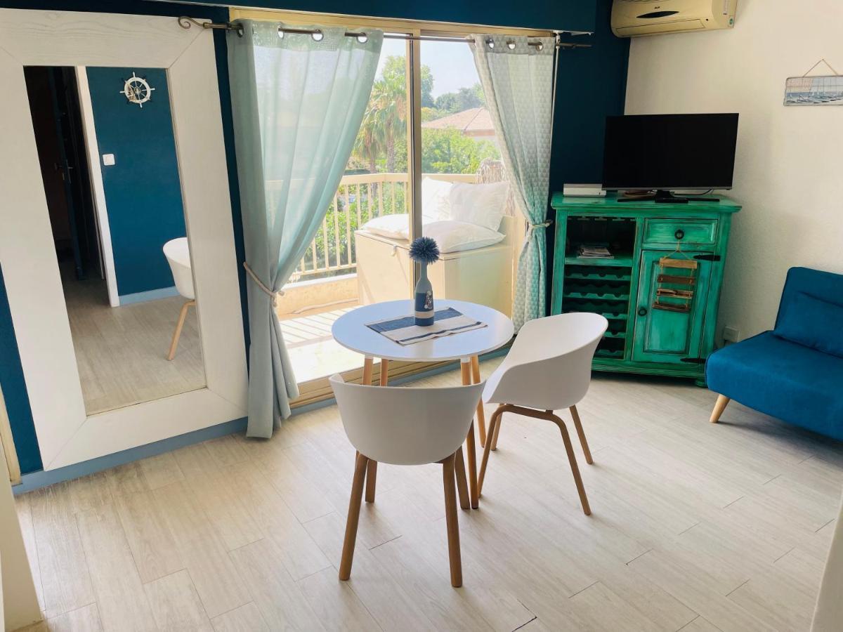 Studio De Standing Climatise, Avec Piscine, Proche De La Mer Fréjus Exteriér fotografie